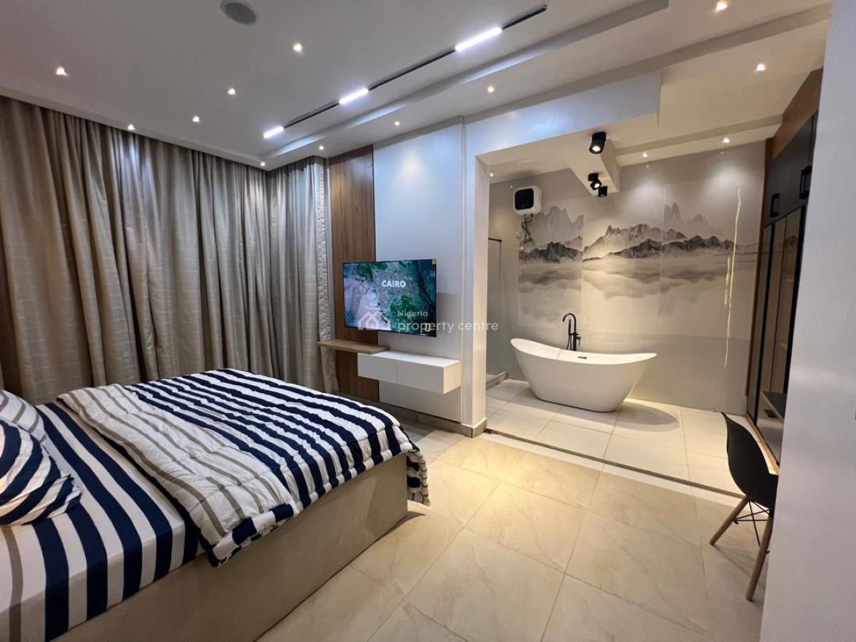 Luxurious Two Bedroom Apartment, Gwarinpa, Abuja, Flat / Apartment Short Let