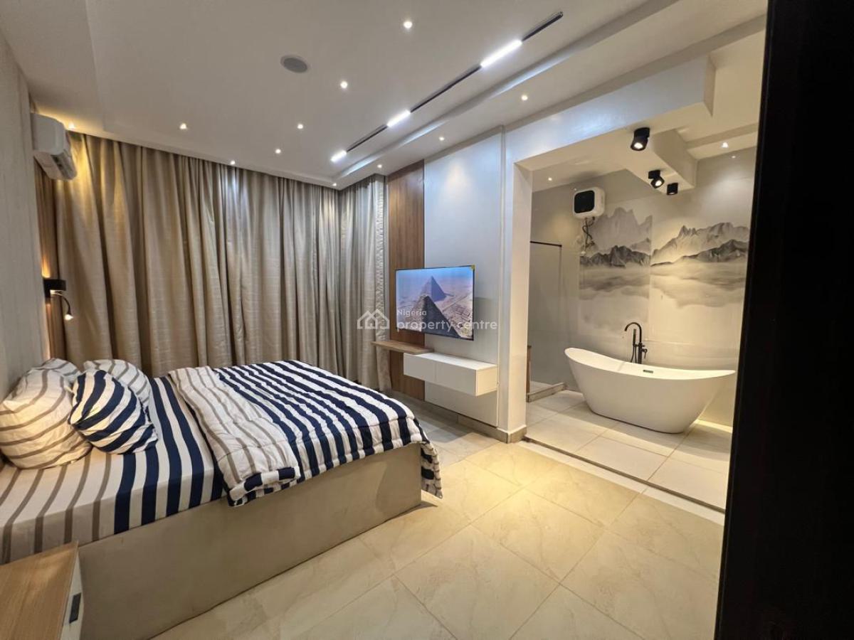 Luxurious Two Bedroom Apartment, Gwarinpa, Abuja, Flat / Apartment Short Let