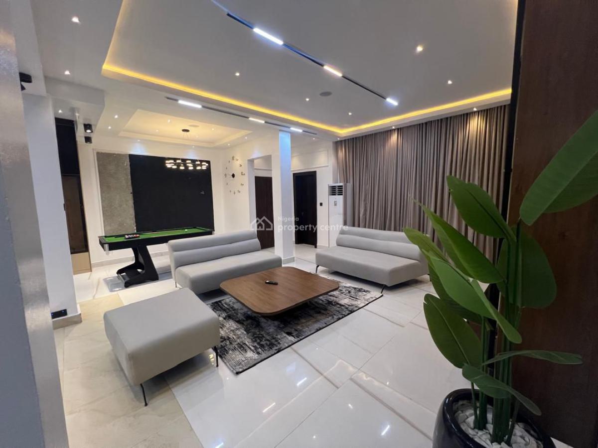 Luxurious Two Bedroom Apartment, Gwarinpa, Abuja, Flat / Apartment Short Let