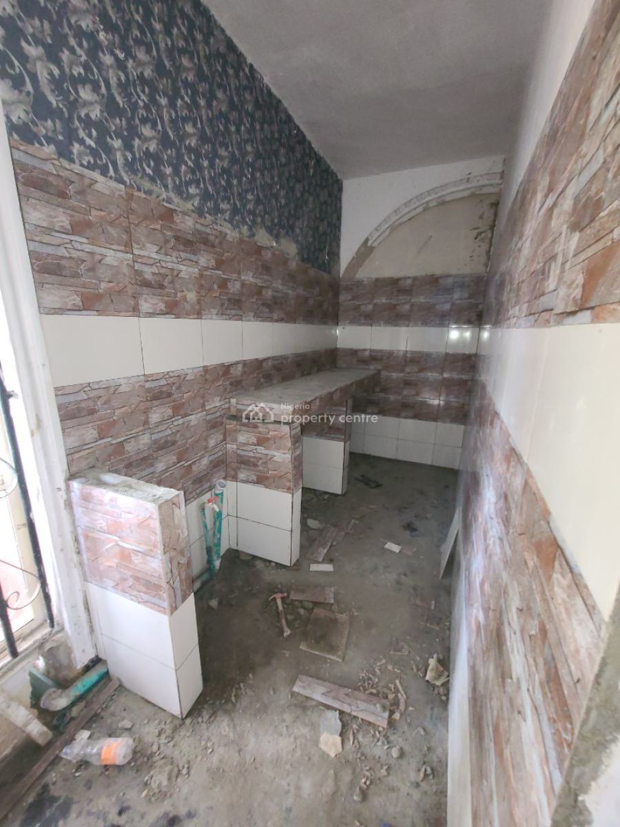 Very Spacious Room and Parlor Self,  Mini Flat, Abraham Adesanya,  Lekki Peninsula Scheme 2 Estate, Ajiwe, Ajah, Lagos, Mini Flat (room and Parlour) for Rent