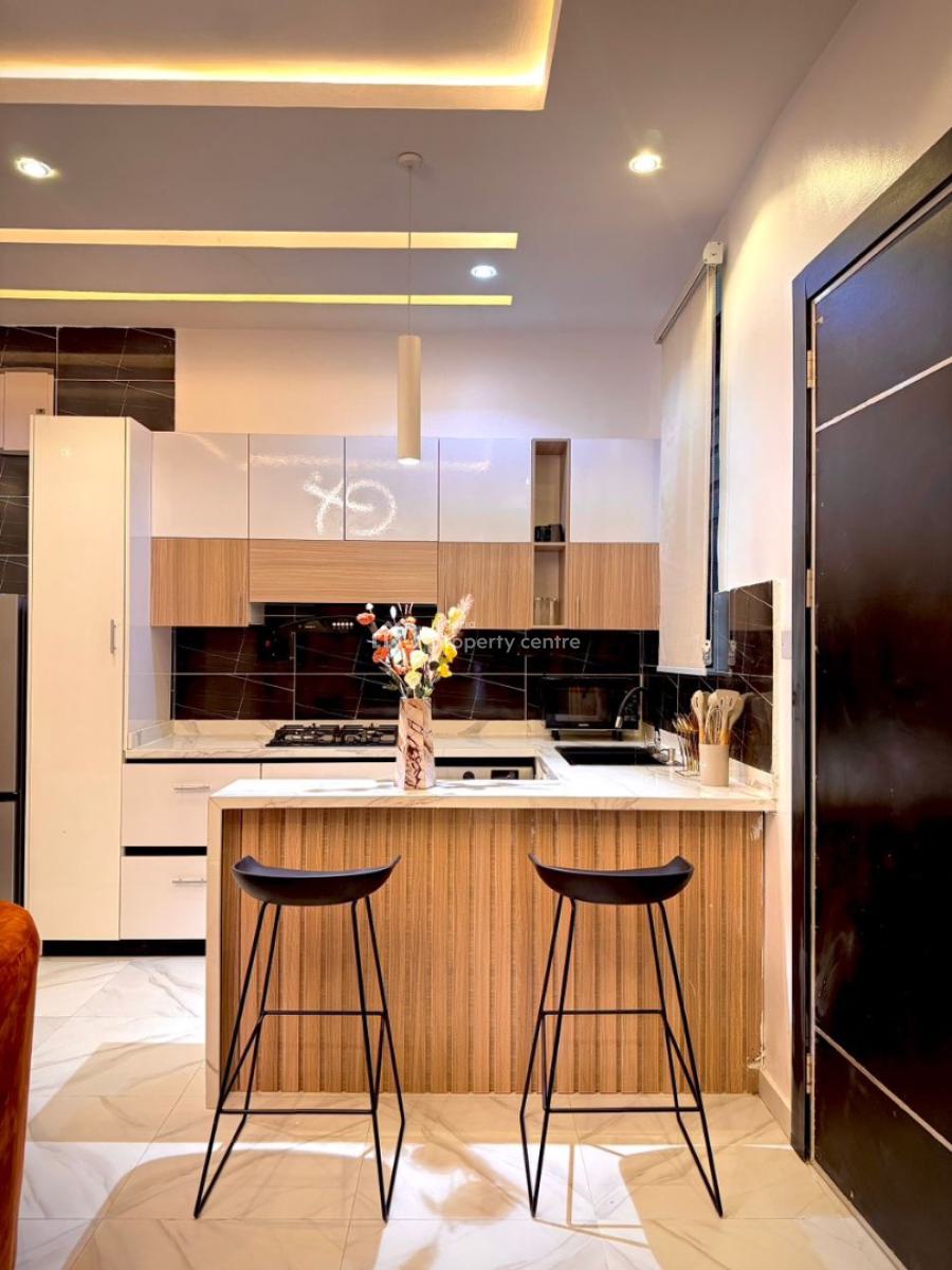 Brief    2 Bedroom Apartment at Abira Court Estate, Ikate, Lekki.  Fea, Ikate, Lekki, Lagos, Detached Duplex Short Let