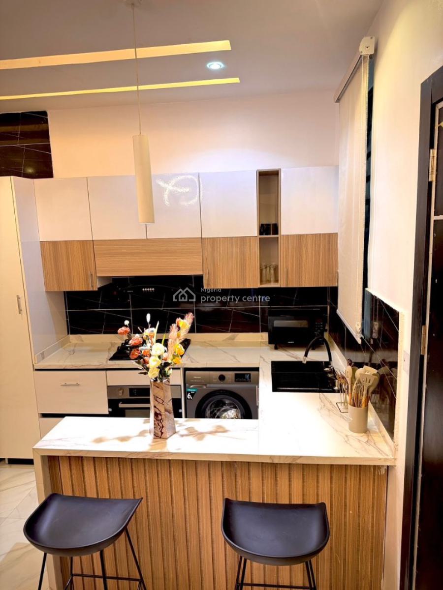 Brief    2 Bedroom Apartment at Abira Court Estate, Ikate, Lekki.  Fea, Ikate, Lekki, Lagos, Detached Duplex Short Let