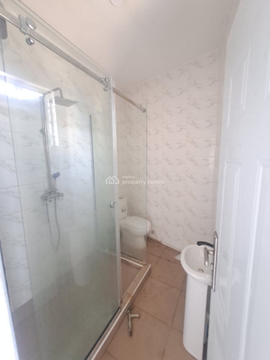 Well Built 2 Bedroom Apartment, Ologolo, Lekki, Lagos, Flat / Apartment for Rent