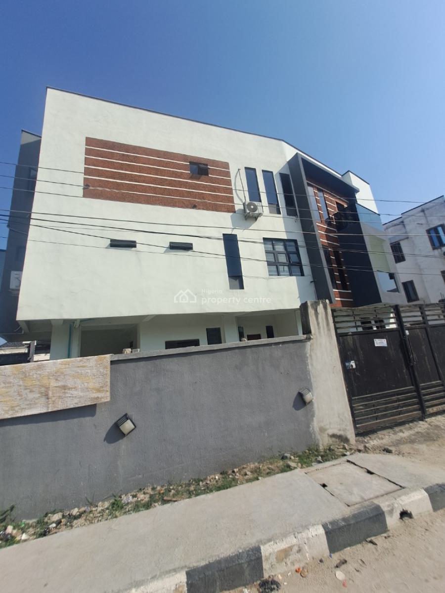 Well Built 2 Bedroom Apartment, Ologolo, Lekki, Lagos, Flat / Apartment for Rent