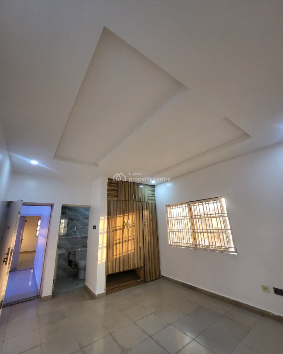 Luxurious Massive 2bedroom Flat, Near American  International School, Durumi, Abuja, Flat / Apartment for Rent
