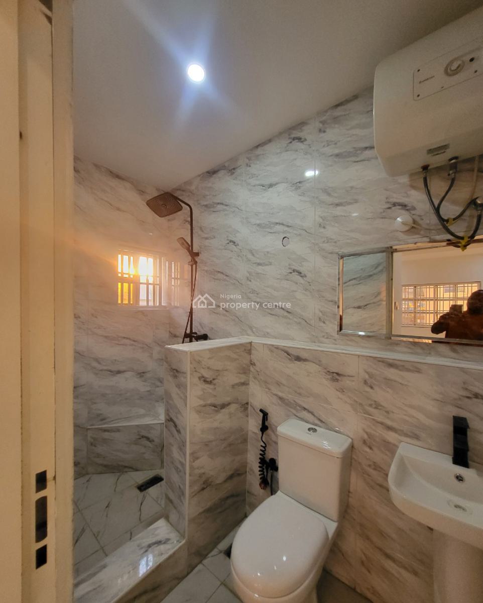 Luxurious Massive 2bedroom Flat, Near American  International School, Durumi, Abuja, Flat / Apartment for Rent