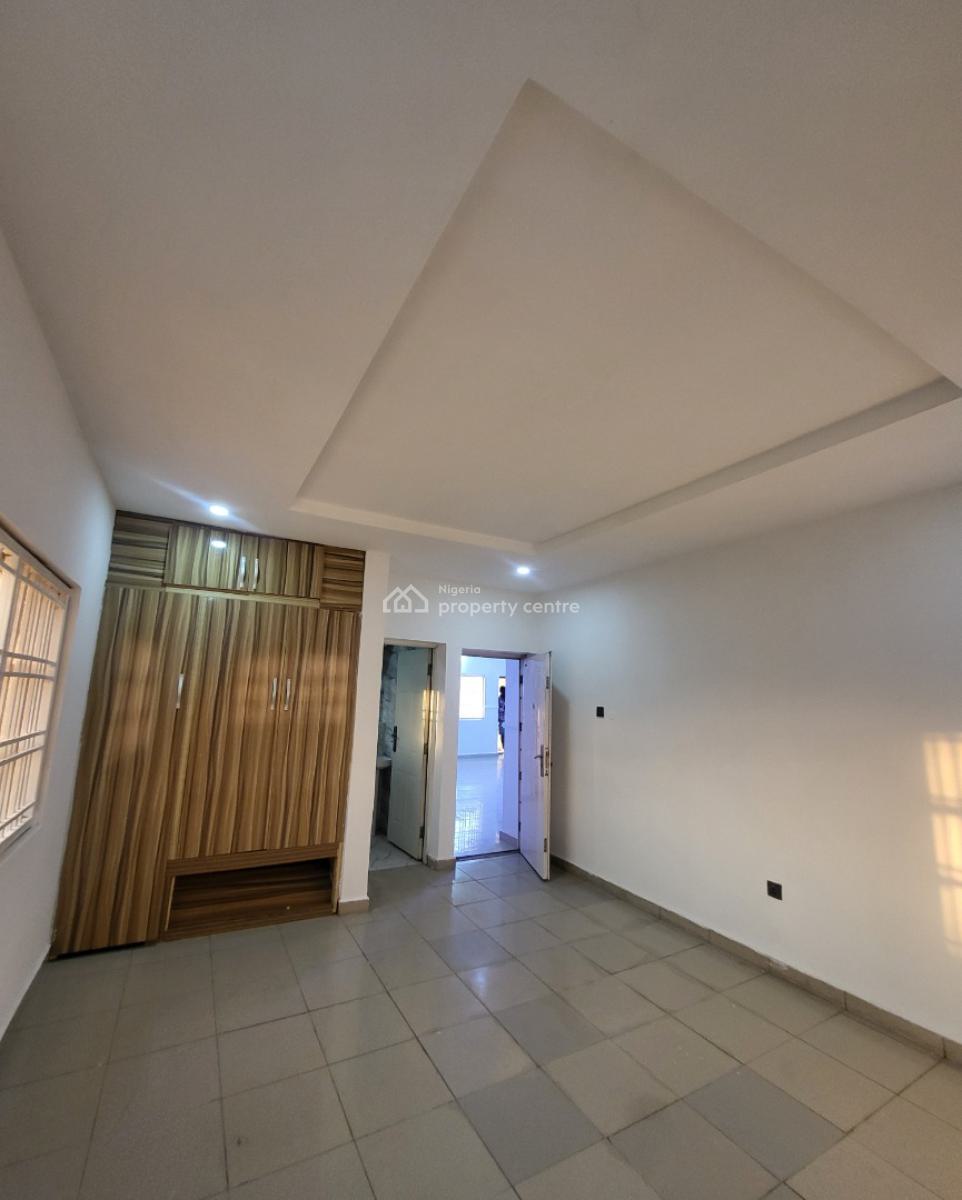 Luxurious Massive 2bedroom Flat, Near American  International School, Durumi, Abuja, Flat / Apartment for Rent
