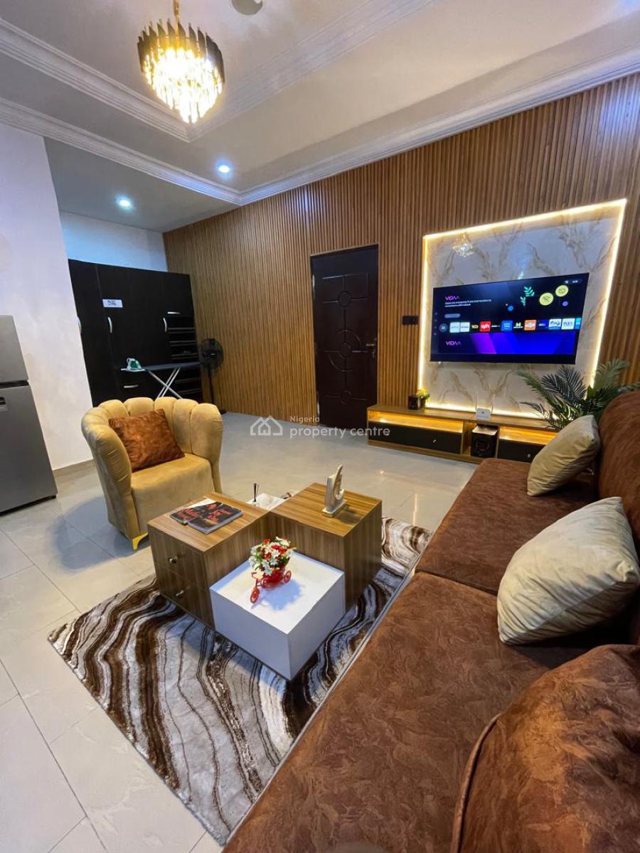 Cozy, Comfort Mini Flat Prestige Prime Living, Bera Estate, Chevron, Lekki Expressway, Lekki, Lagos, Mini Flat (room and Parlour) Short Let