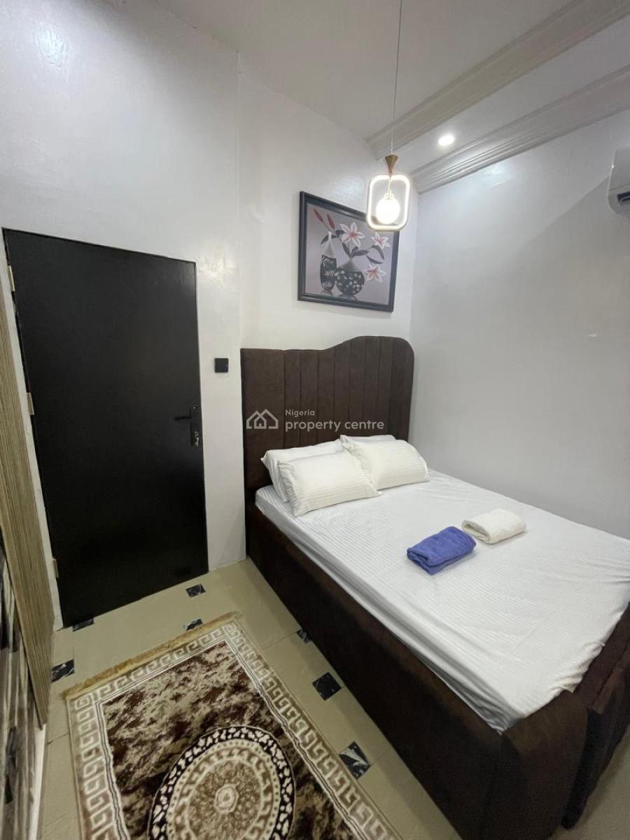 Cozy, Comfort Mini Flat Prestige Prime Living, Bera Estate, Chevron, Lekki Expressway, Lekki, Lagos, Mini Flat (room and Parlour) Short Let