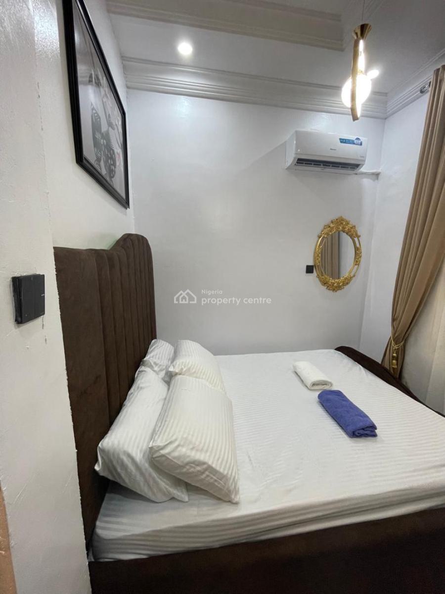 Cozy, Comfort Mini Flat Prestige Prime Living, Bera Estate, Chevron, Lekki Expressway, Lekki, Lagos, Mini Flat (room and Parlour) Short Let