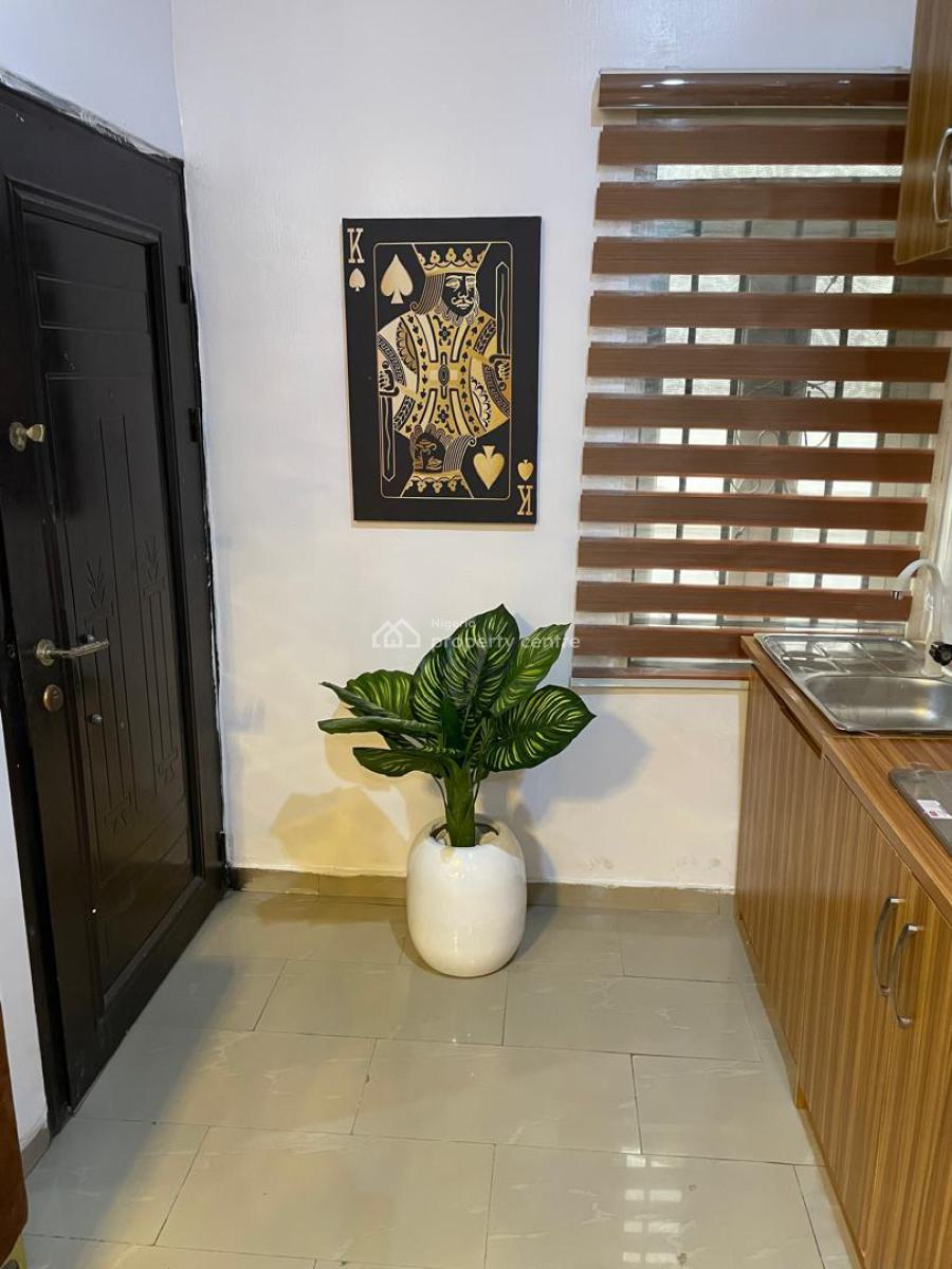 Cozy, Comfort Mini Flat Prestige Prime Living, Bera Estate, Chevron, Lekki Expressway, Lekki, Lagos, Mini Flat (room and Parlour) Short Let