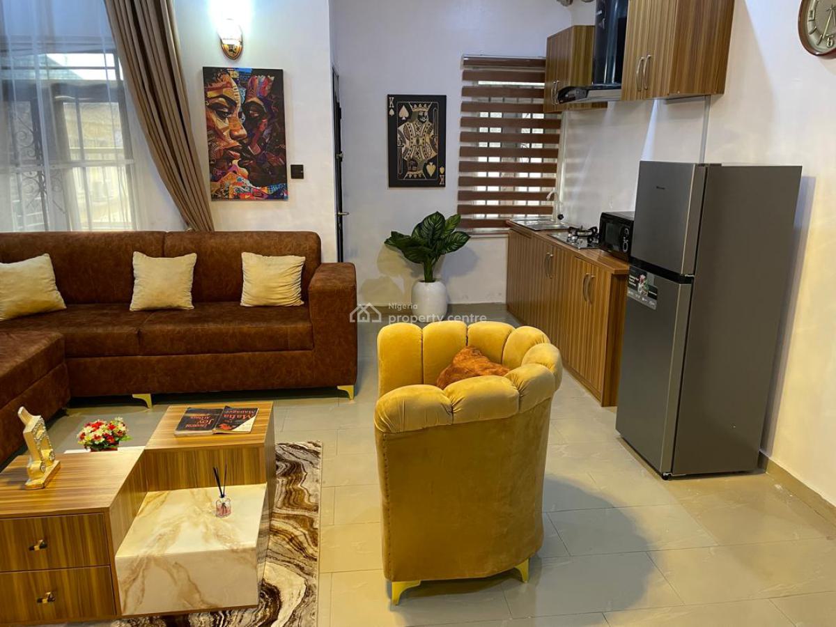 Cozy, Comfort Mini Flat Prestige Prime Living, Bera Estate, Chevron, Lekki Expressway, Lekki, Lagos, Mini Flat (room and Parlour) Short Let