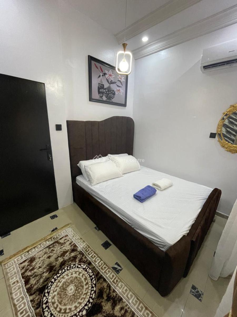 Cozy, Comfort Mini Flat Prestige Prime Living, Bera Estate, Chevron, Lekki Expressway, Lekki, Lagos, Mini Flat (room and Parlour) Short Let