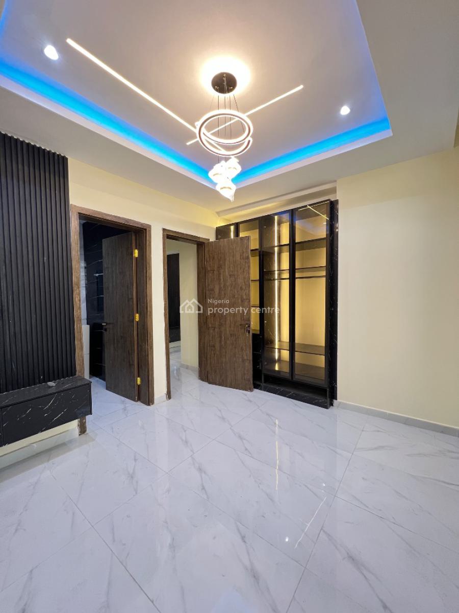 Exquisitely Finished 2 Bedroom Apartment with Elevator, Lekki Phase 1, Lekki Phase 1, Lekki, Lagos, Block of Flats for Sale