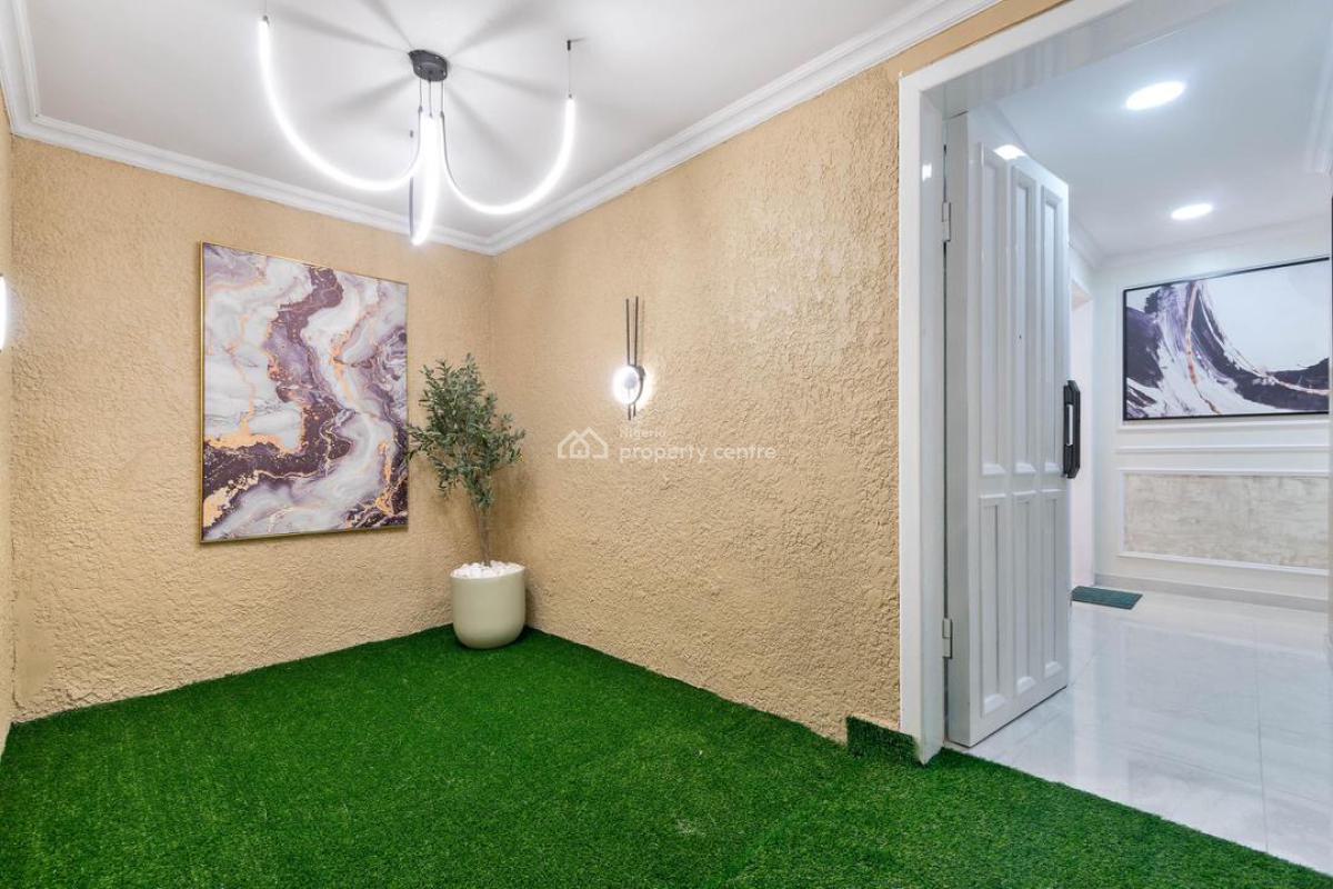 Urban 2 Bedroom Apartment with Top Notch Amenities Available for Booki, Lekki Phase 1, Lekki, Lagos, Flat / Apartment Short Let