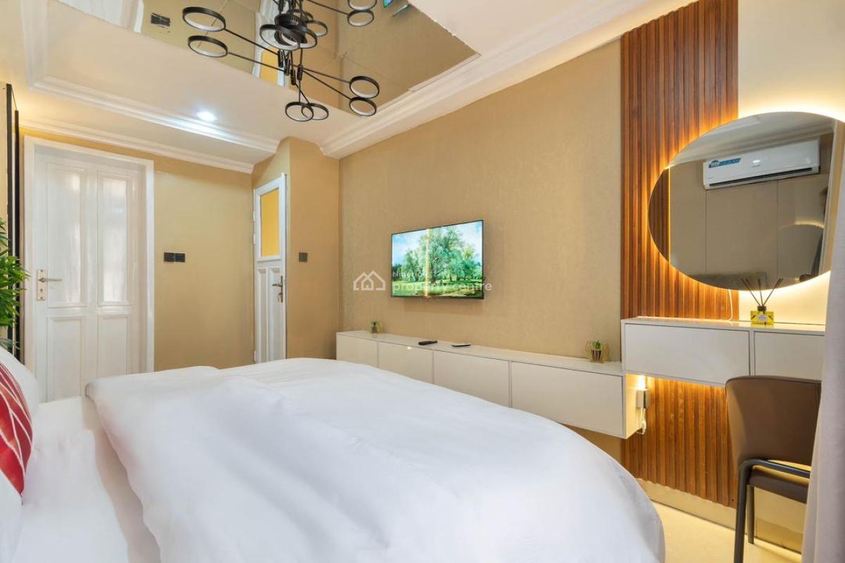 Urban 2 Bedroom Apartment with Top Notch Amenities Available for Booki, Lekki Phase 1, Lekki, Lagos, Flat / Apartment Short Let