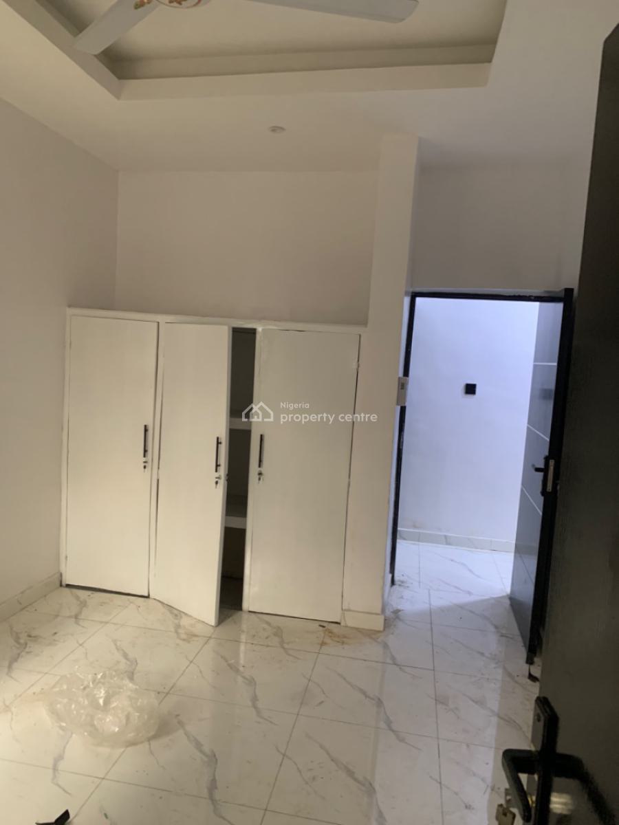 Luxury 3 Bedroom Flat with Excellent Facilities, Gra Phase 1, Magodo, Lagos, Flat / Apartment for Rent