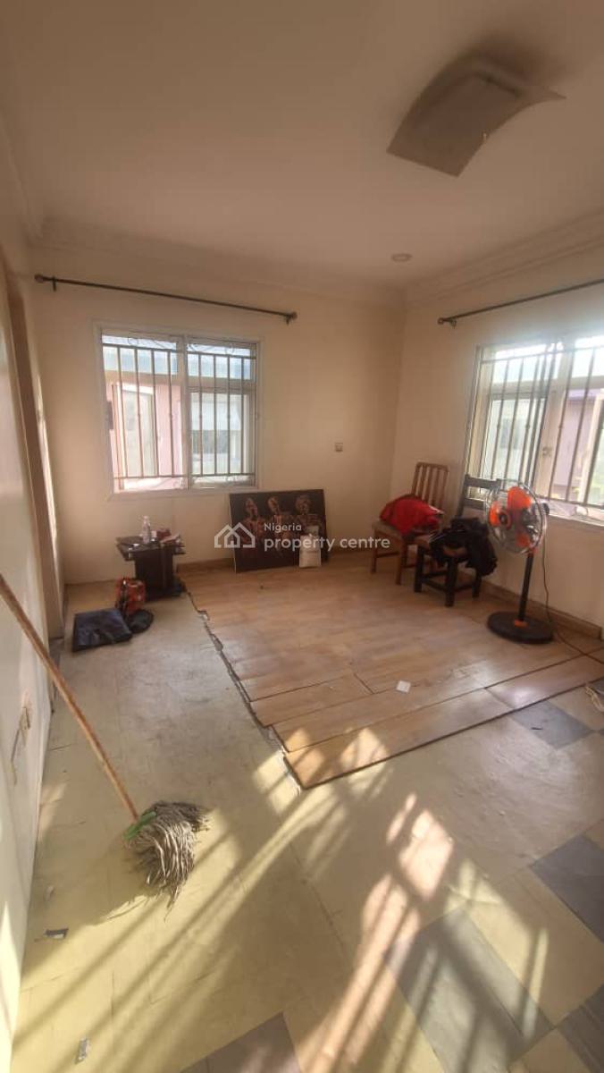 Well Maintained 3 Bedroom Terrace House No Bq, Off Admiralty Way, Lekki Phase 1, Lekki, Lagos, Terraced Duplex for Rent