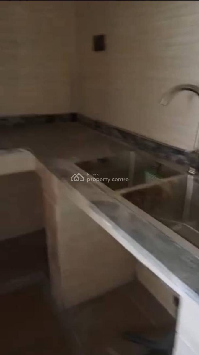 Lovely 2 Bedroom Flat, Off Ayodele Okeowo, Soluyi, Gbagada, Lagos, Flat / Apartment for Rent