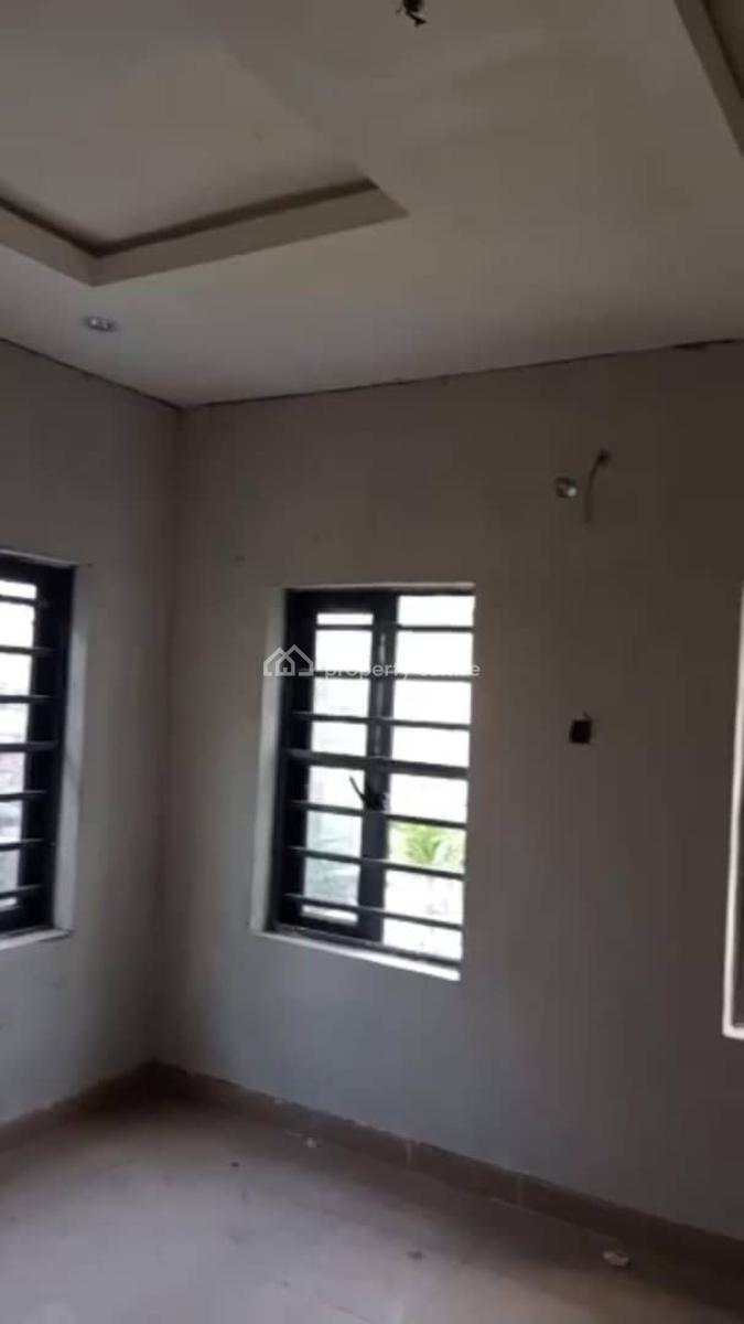 Lovely 2 Bedroom Flat, Off Ayodele Okeowo, Soluyi, Gbagada, Lagos, Flat / Apartment for Rent