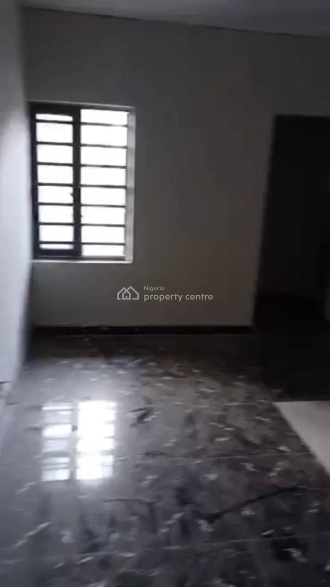 Lovely 2 Bedroom Flat, Off Ayodele Okeowo, Soluyi, Gbagada, Lagos, Flat / Apartment for Rent