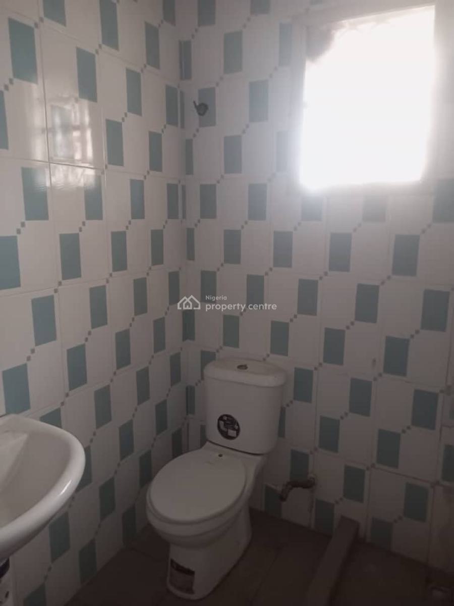 Luxury 3 Bedroom, 11 Moringa Drive,cedar County Estate,behind Hot Bread By Thera Peace, Sangotedo, Ajah, Lagos, Flat / Apartment for Rent