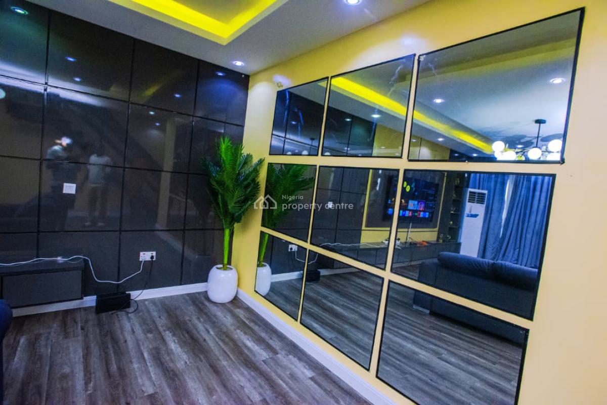 Fully Furnished 3 Bedroom Duplex, Estate, Victoria Island (vi), Lagos, Semi-detached Duplex for Rent