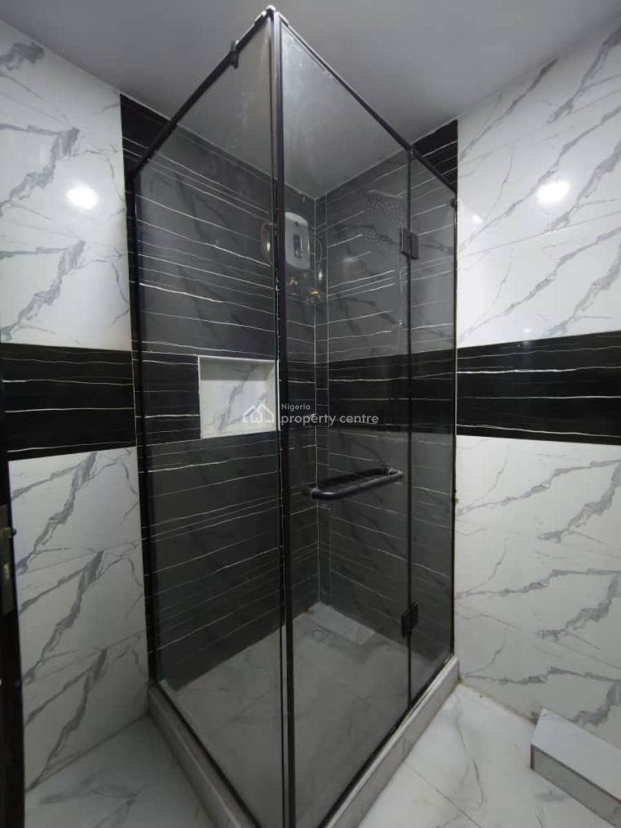Luxury 2bedroom Apartment with Fitted Kitchen Cabinets, Lekki Phase 1, Lekki, Lagos, Flat / Apartment for Rent