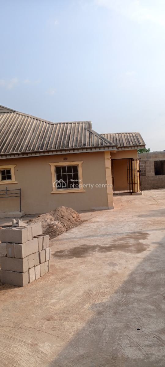 Lovely Pop 2 Bedroom Flat with 3 Toilets, Orinmerunmu Asese, Asese, Ibafo, Ogun, Flat / Apartment for Rent