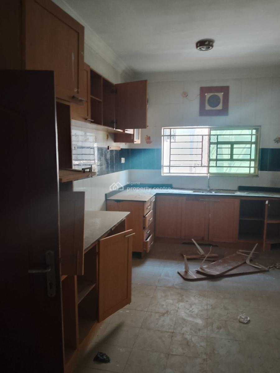 Spacious 3 Bedroom, Games Village, Kaura, Abuja, Flat / Apartment for Rent