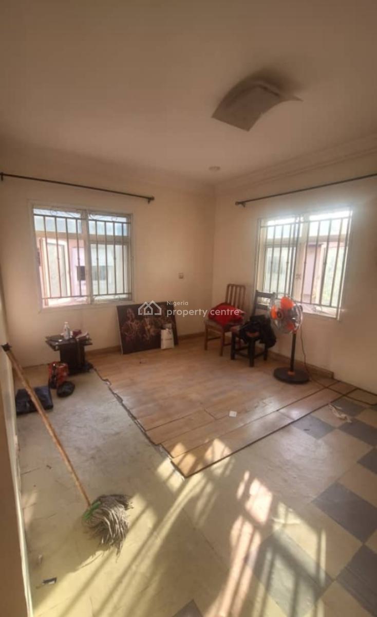 Luxury & Spacious 3bed Apartment (no Bq), .dealing with Mandate, Lekki Phase 1, Lekki, Lagos, Flat / Apartment for Rent