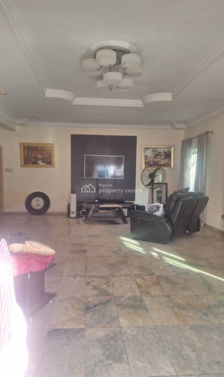 Luxury & Spacious 3bed Apartment (no Bq), .dealing with Mandate, Lekki Phase 1, Lekki, Lagos, Flat / Apartment for Rent