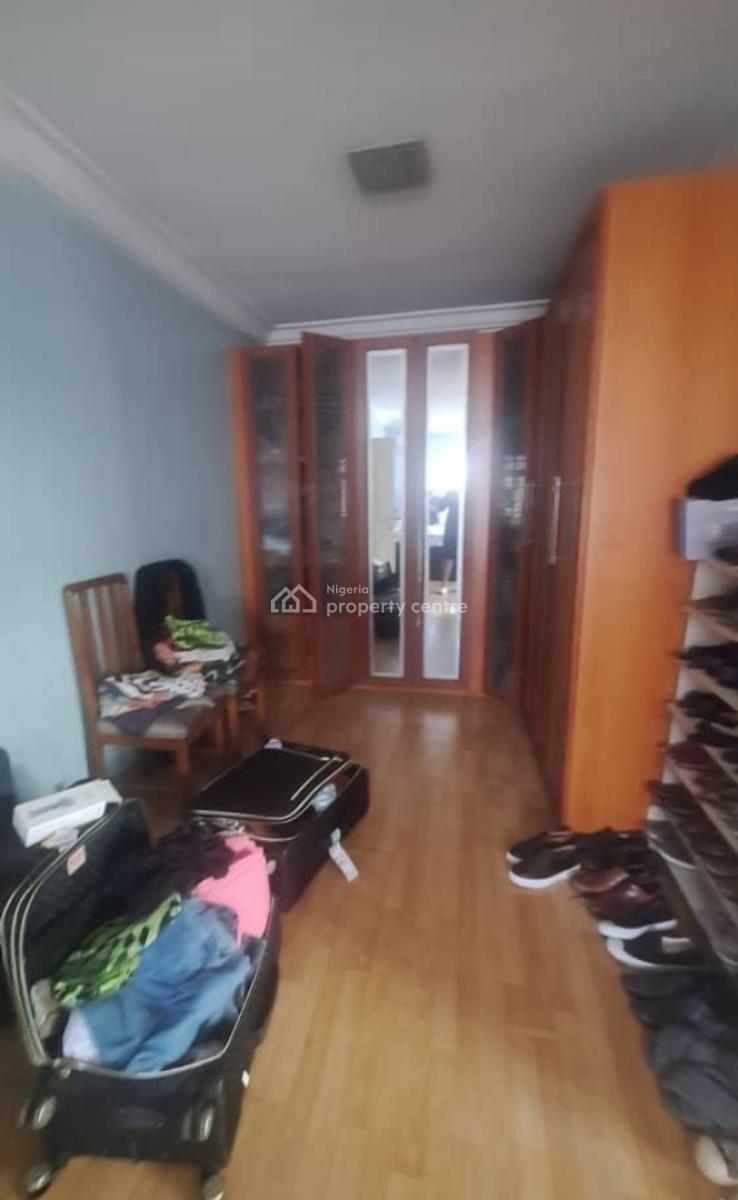 Luxury & Spacious 3bed Apartment (no Bq), .dealing with Mandate, Lekki Phase 1, Lekki, Lagos, Flat / Apartment for Rent