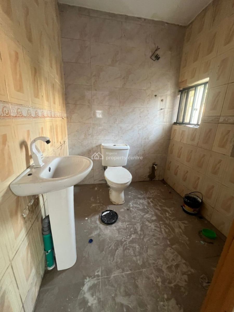 Large Room Self Con, Eletu Avenue, Osapa, Lekki, Lagos, Self Contain (single Rooms) for Rent