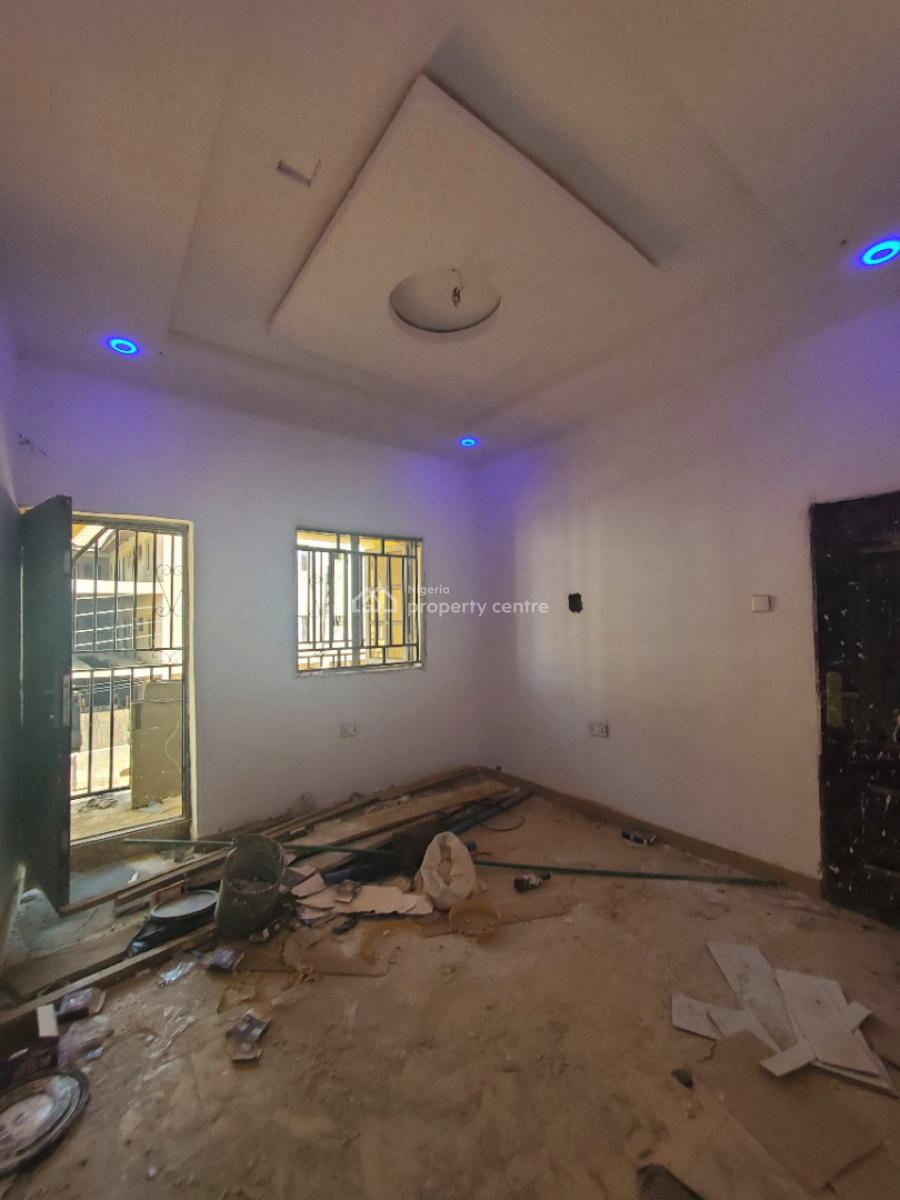 *luxury 2bedroom Flat, Inside Estate, Gaduwa, Abuja, Flat / Apartment for Rent