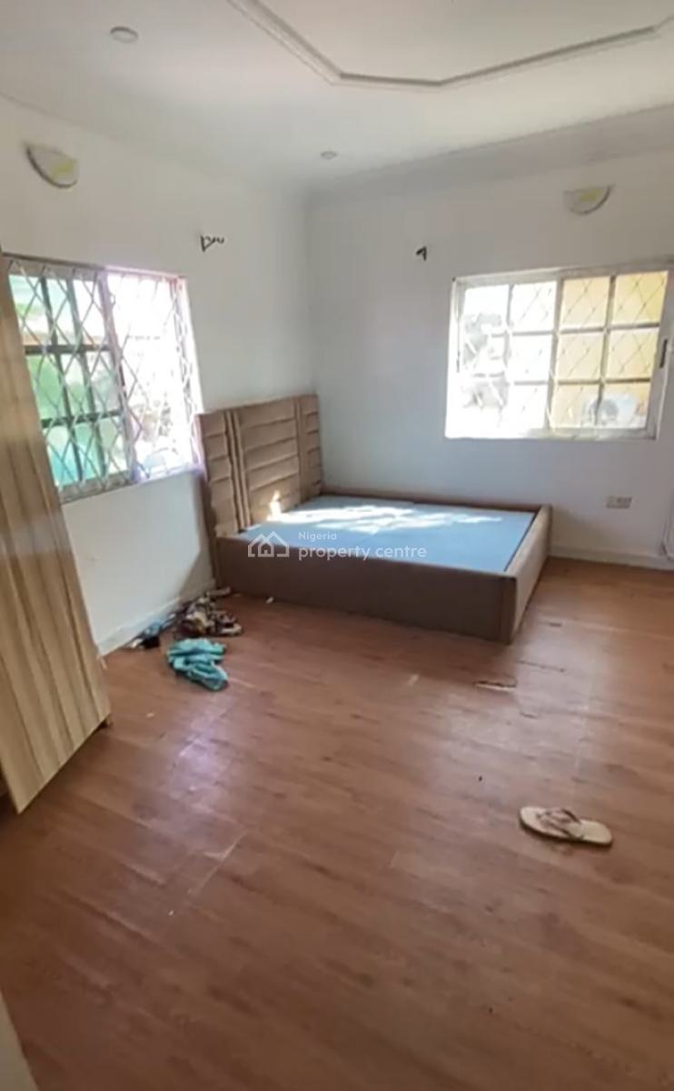 Spacious Studio Apartment at Lekki Phase 1{ Video}., Lekki Phase 1, Lekki, Lagos, Self Contain (single Rooms) for Rent