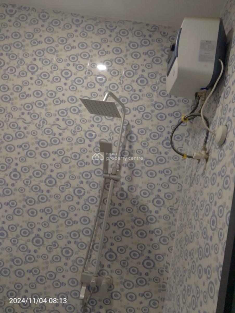 Relatively New 2 Bedroom Flat with All Rooms En-suite, Off Unilag Road Sabo Yaba Lagos, Yaba, Lagos, Flat / Apartment for Rent