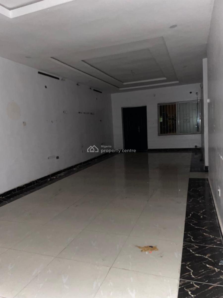 Clean 2 Bedrooms, Chevron Drive, Lekki Expressway, Lekki, Lagos, House for Rent