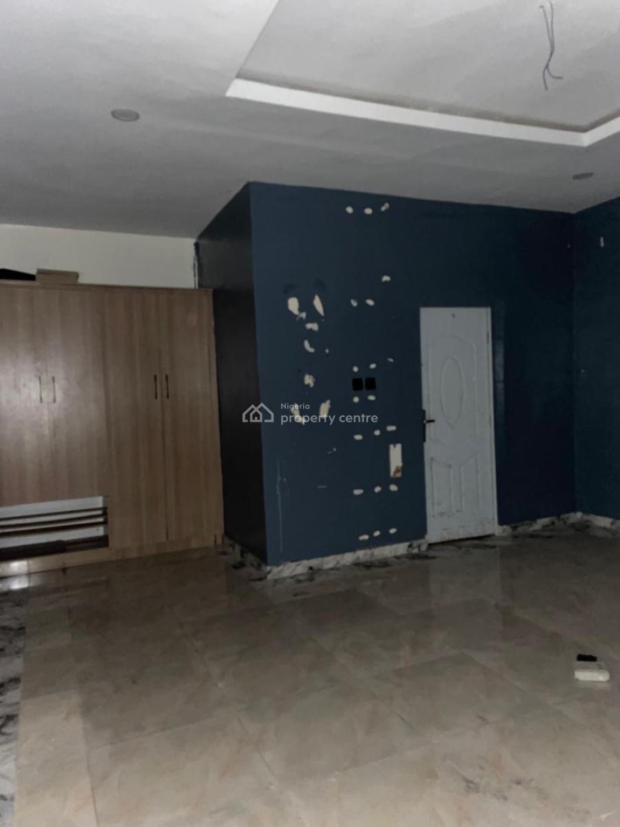 Clean 2 Bedrooms, Chevron Drive, Lekki Expressway, Lekki, Lagos, House for Rent