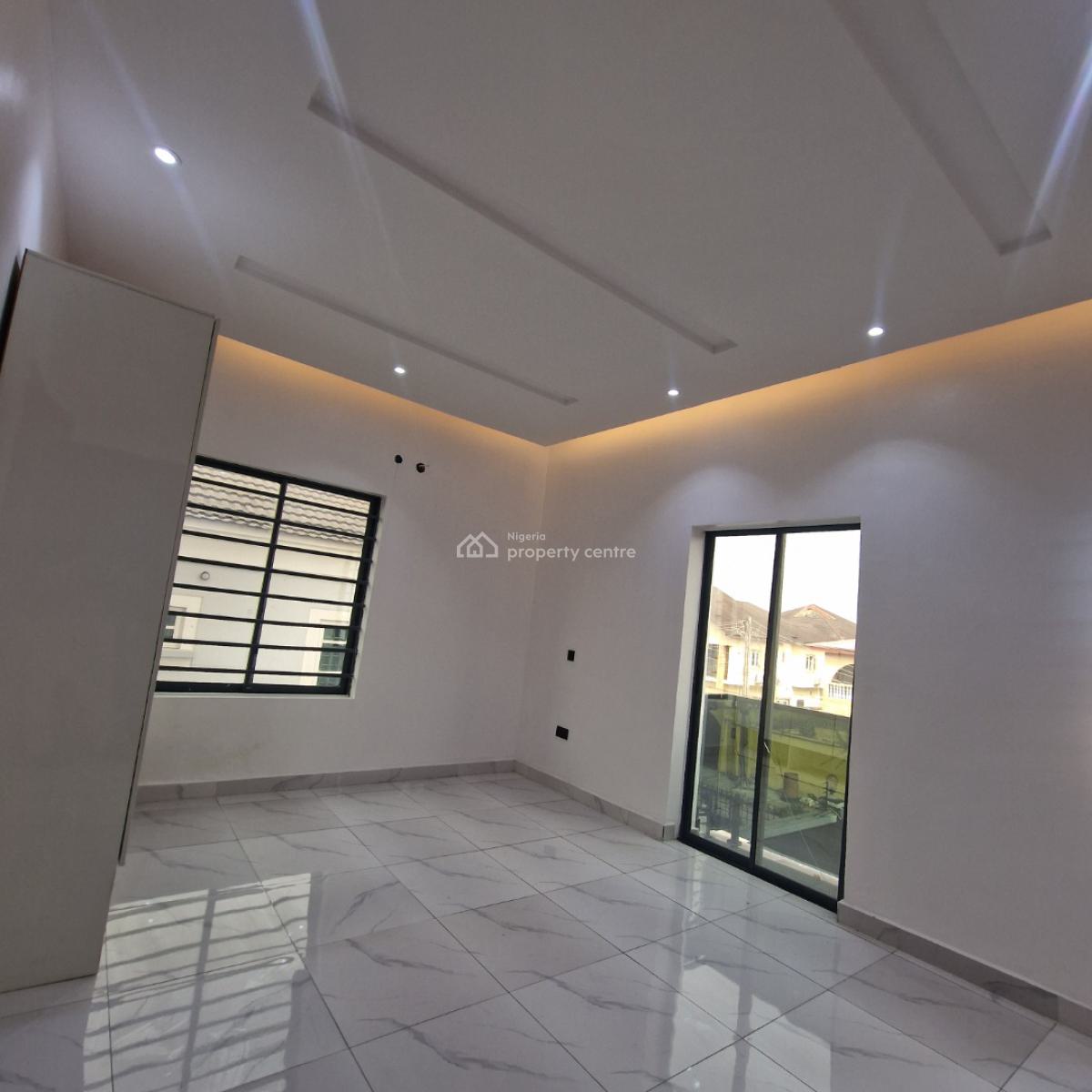 Newly Built Luxury 3  Bedroom Flat with a Room, Imorinre Johnson, Lekki Phase 1, Lekki, Lagos, Flat / Apartment for Rent