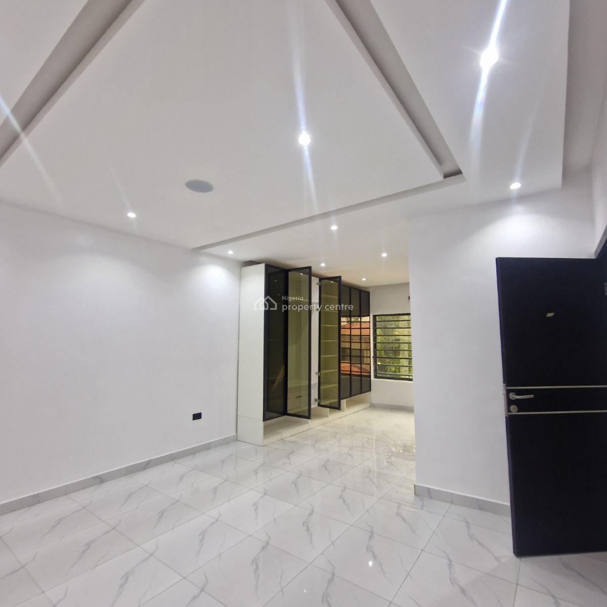 Newly Built Luxury 3  Bedroom Flat with a Room, Imorinre Johnson, Lekki Phase 1, Lekki, Lagos, Flat / Apartment for Rent