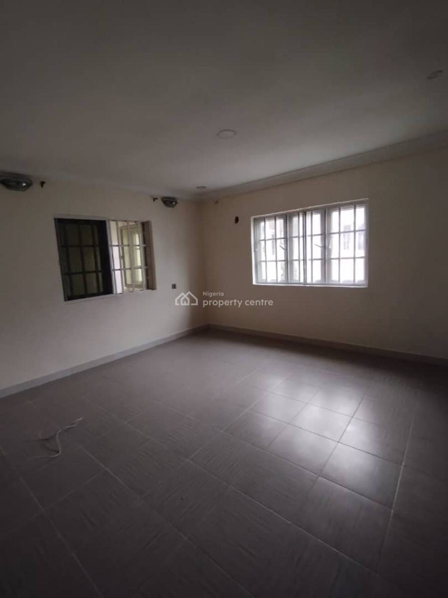 4 Bedroom Duplex in an Access Code Estate (self Serviced), Osapa, Lekki, Lagos, Terraced Duplex for Rent