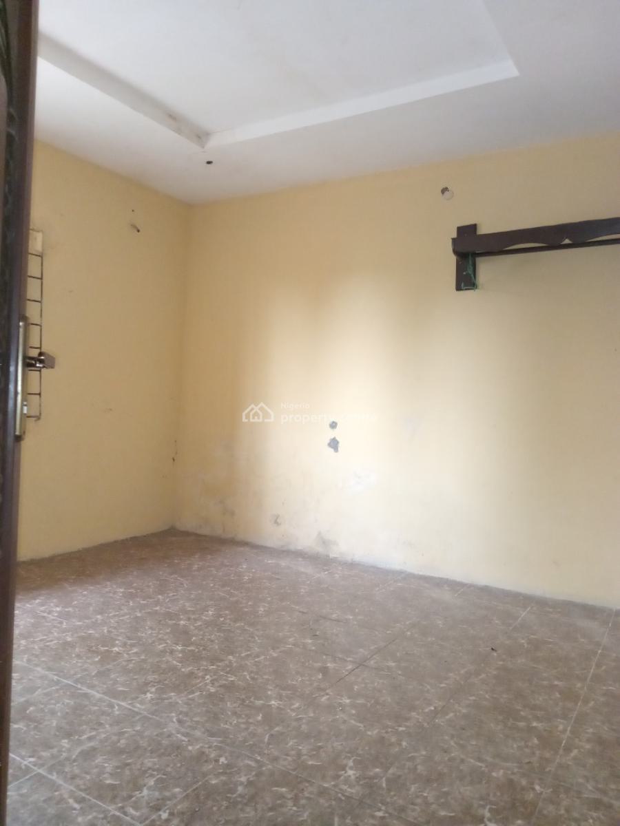 Spacious Room and Parlour Upstairs, Ogombo, Ajah, Lagos, Mini Flat (room and Parlour) for Rent