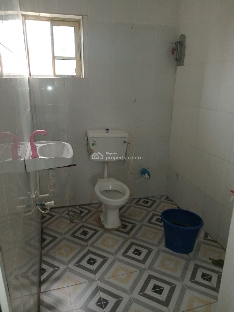 Spacious Room and Parlour Upstairs, Ogombo, Ajah, Lagos, Mini Flat (room and Parlour) for Rent