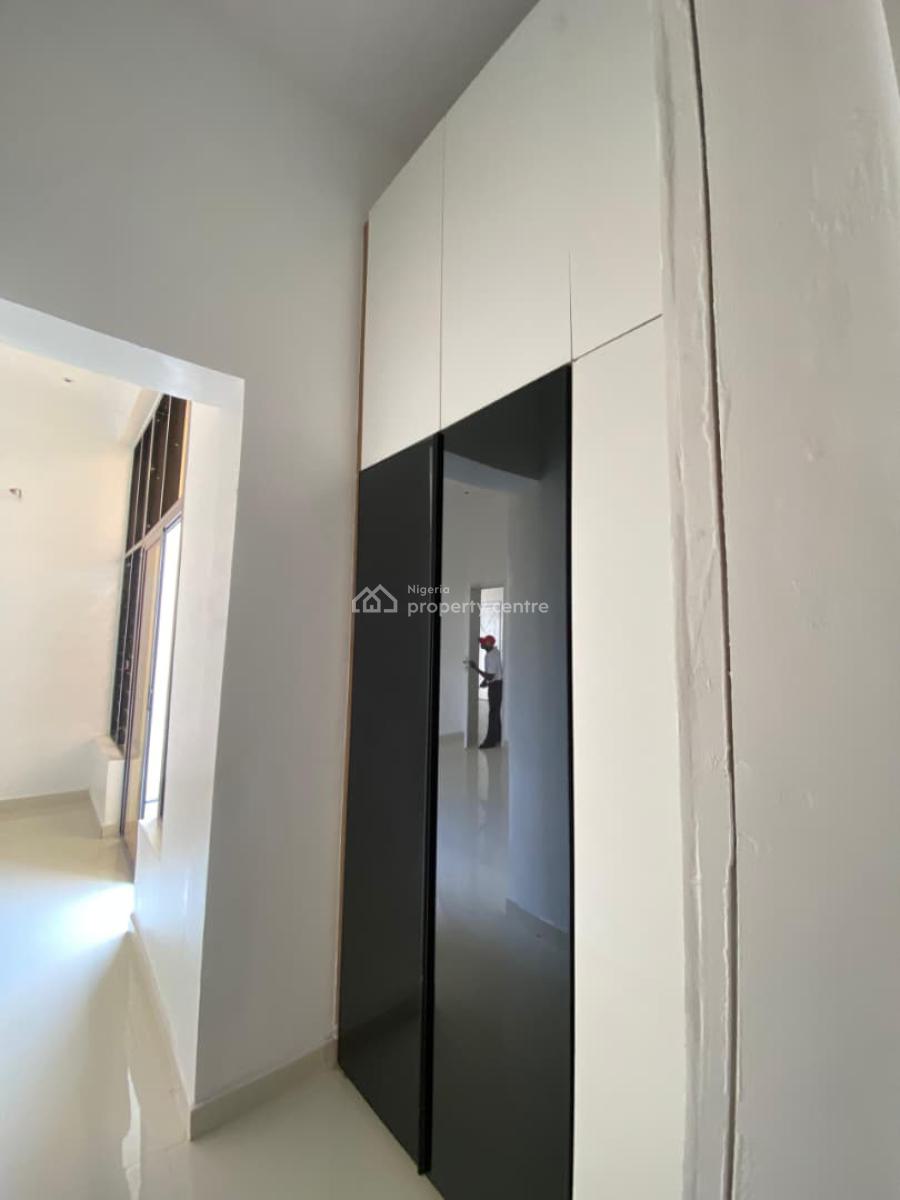 State of The Art Luxury Serviced 3 Bedroom Flat with a Room Bq, Lekki Phase 1, Lekki, Lagos, Flat / Apartment for Sale