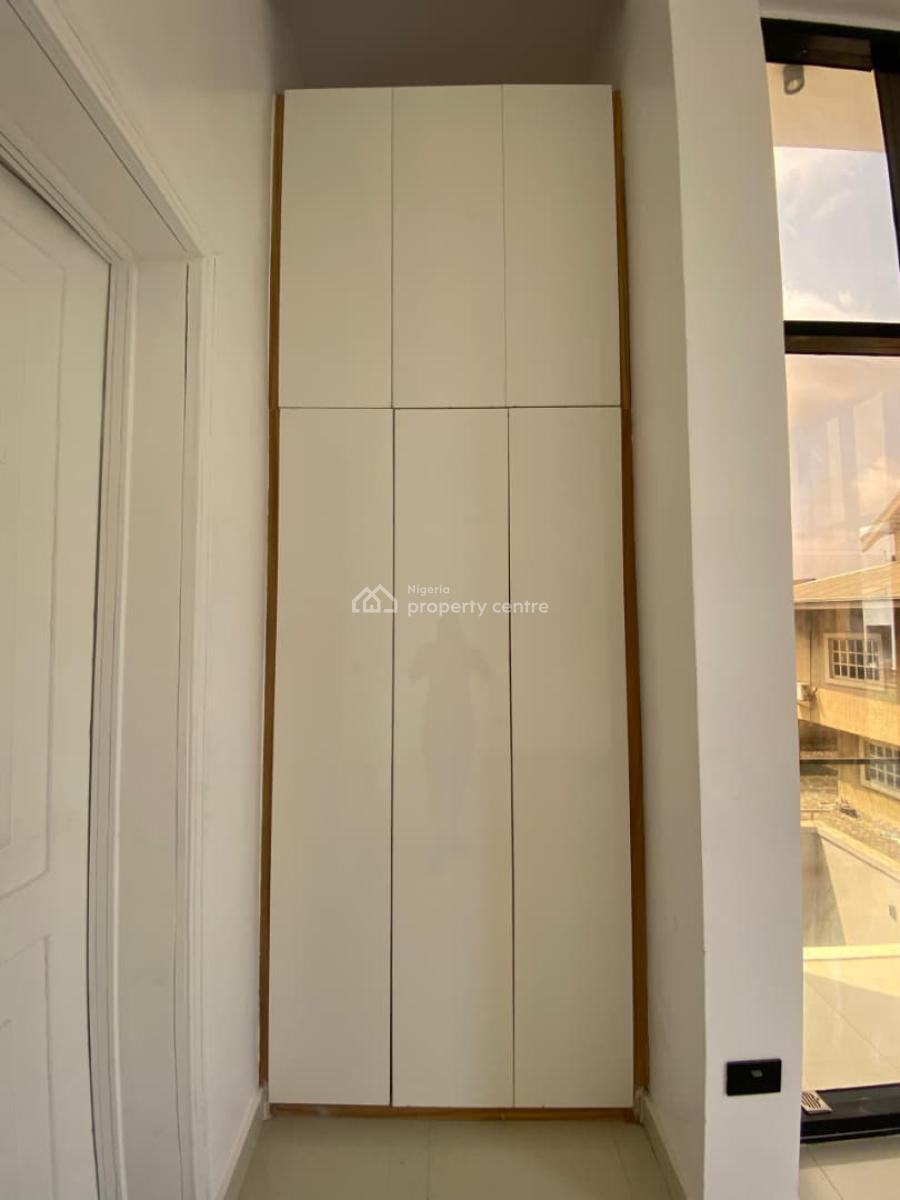 State of The Art Luxury Serviced 3 Bedroom Flat with a Room Bq, Lekki Phase 1, Lekki, Lagos, Flat / Apartment for Sale