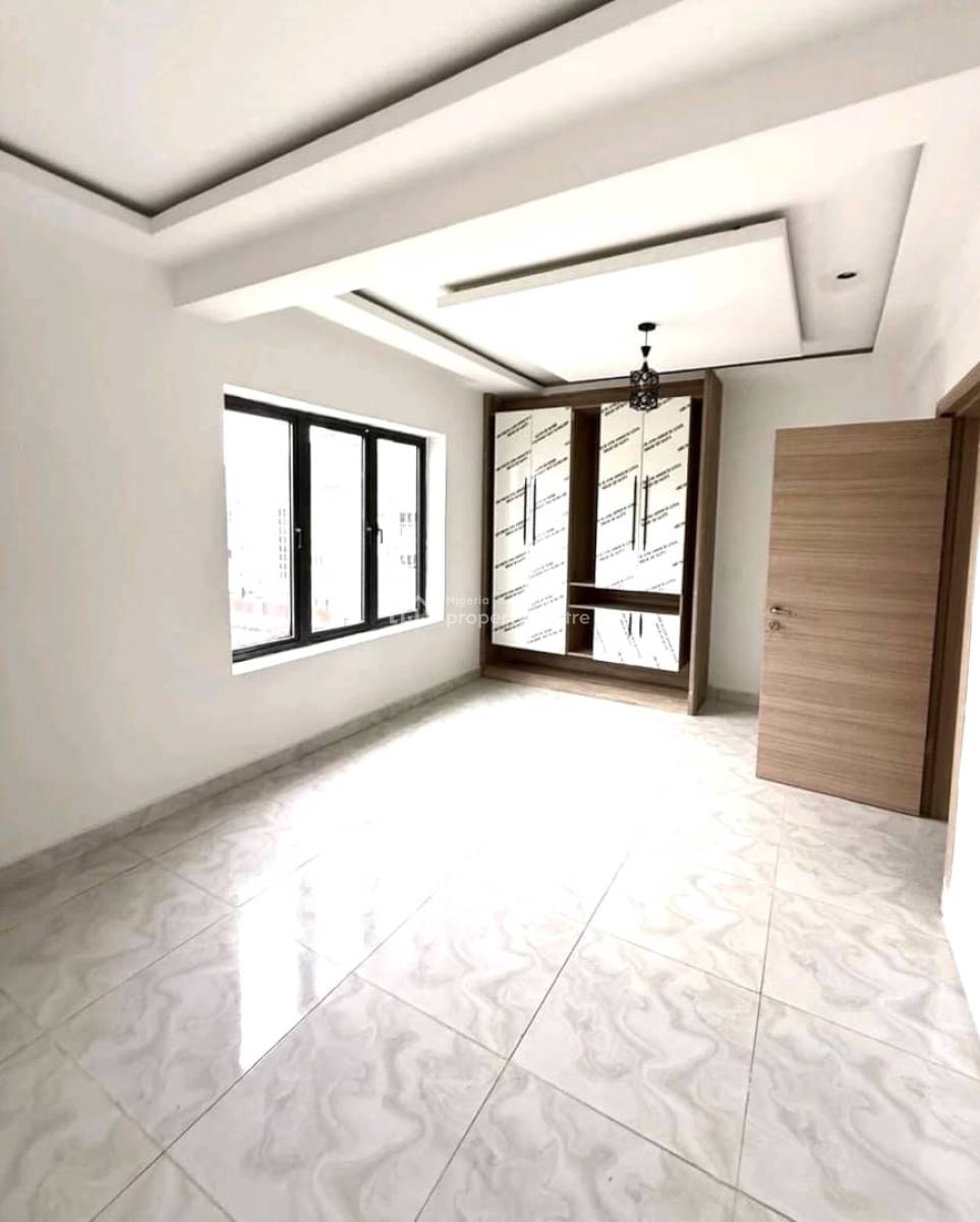 5 Bedroom Terrace Duplex  . Jabi, Abuja Price:400m. . Features, Jabi, Abuja, House for Sale