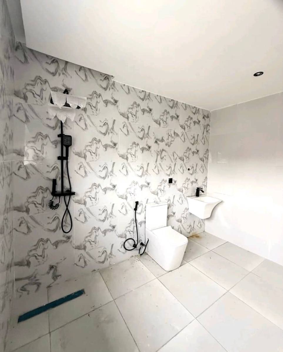 5 Bedroom Terrace Duplex  . Jabi, Abuja Price:400m. . Features, Jabi, Abuja, House for Sale