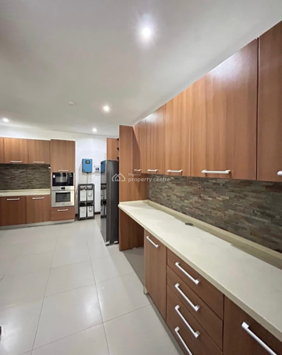 Fully Service 3 Bedroom Flat with Bq, Off Bourdillon Road, Old Ikoyi, Ikoyi, Lagos, House for Rent