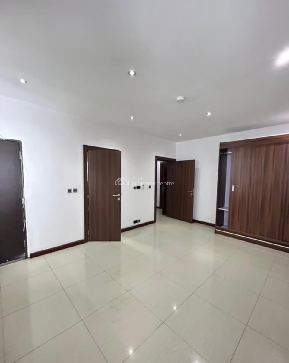 Fully Service 3 Bedroom Flat with Bq, Off Bourdillon Road, Old Ikoyi, Ikoyi, Lagos, House for Rent